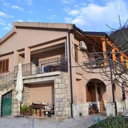 Guest House Radoman Virpazar Εξωτερικό φωτογραφία